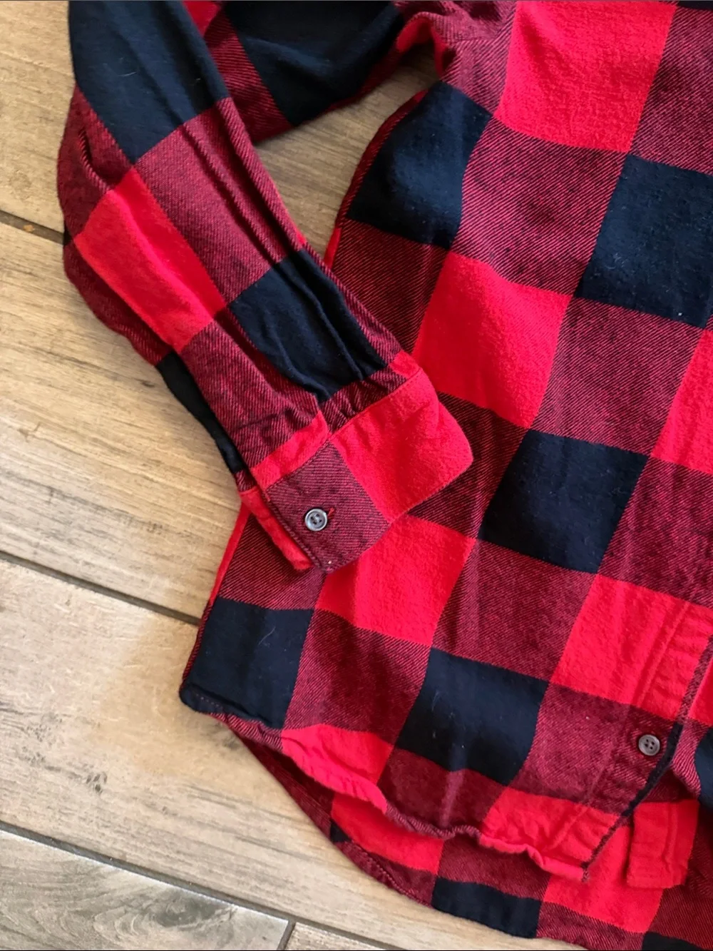 Old Navy Red and Black Buffalo Plaid Button-Up Shirt
